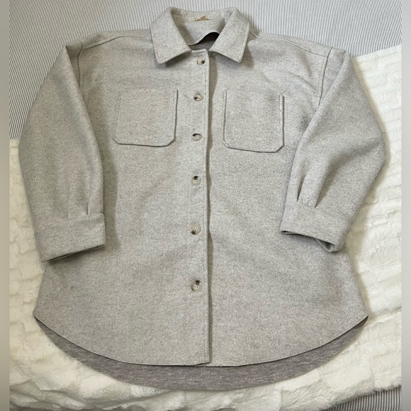 Shacket - Picture 1 of 1